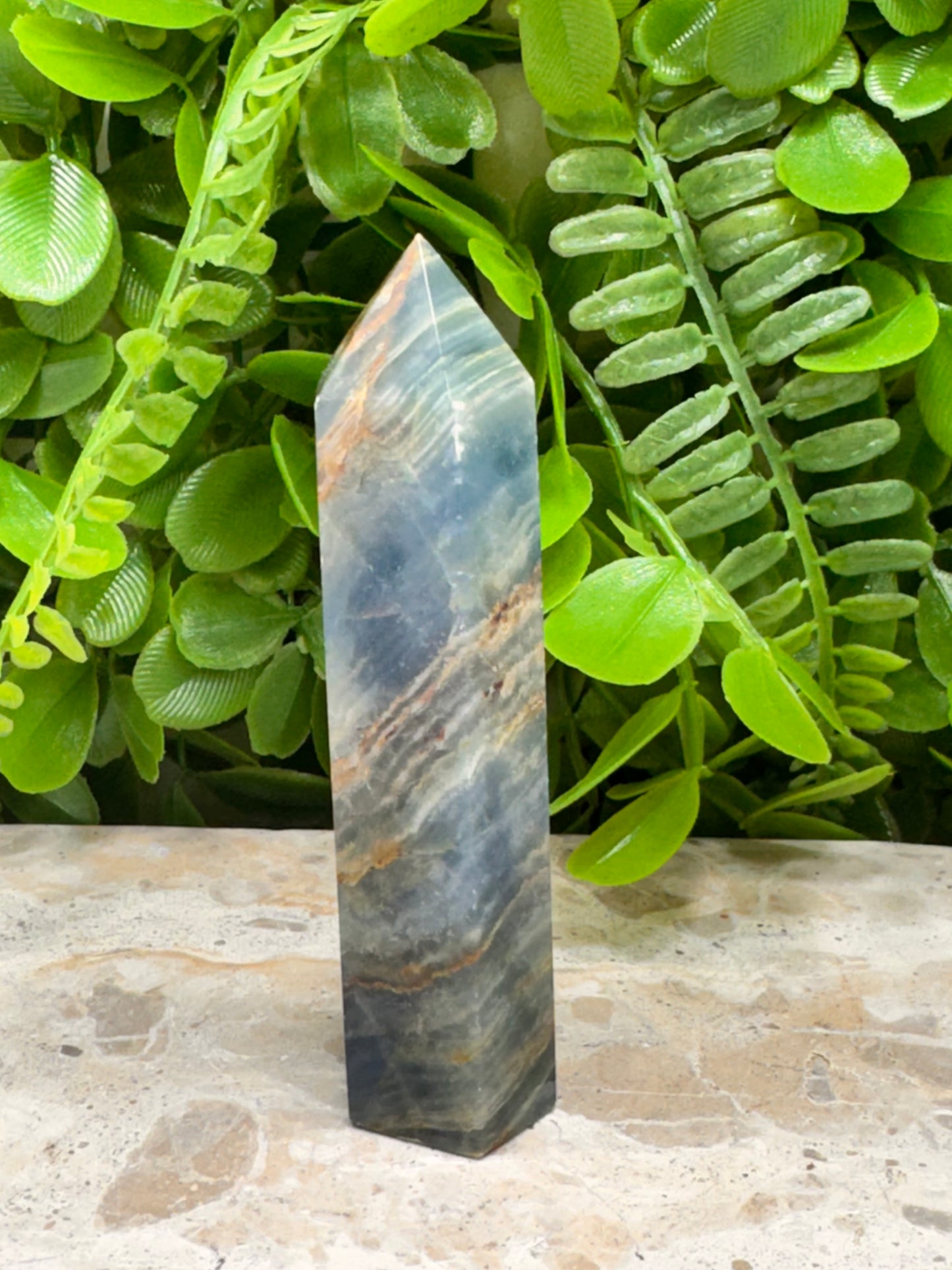 Blue Banded Onyx Point 106g