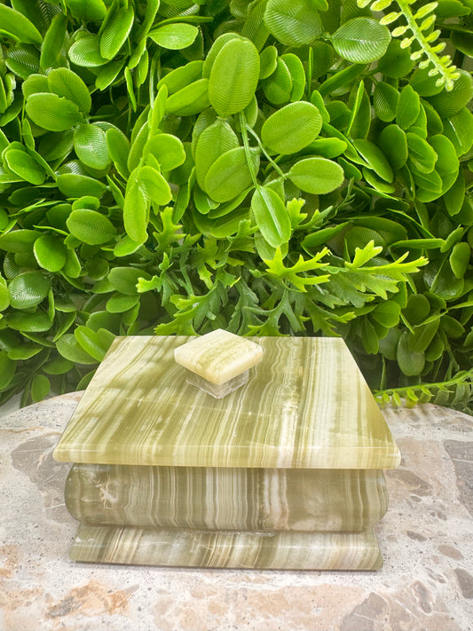 Green Banded Onyx Trinket Jewellery Box with lid 544g