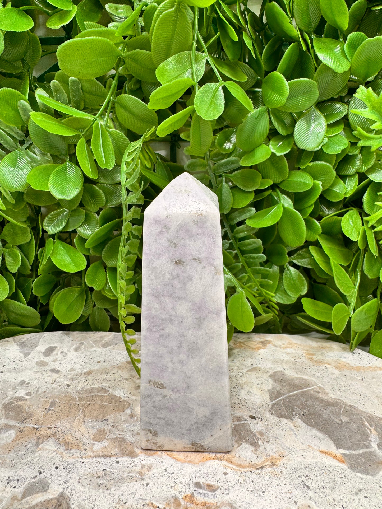 Hackmanite Point 274g