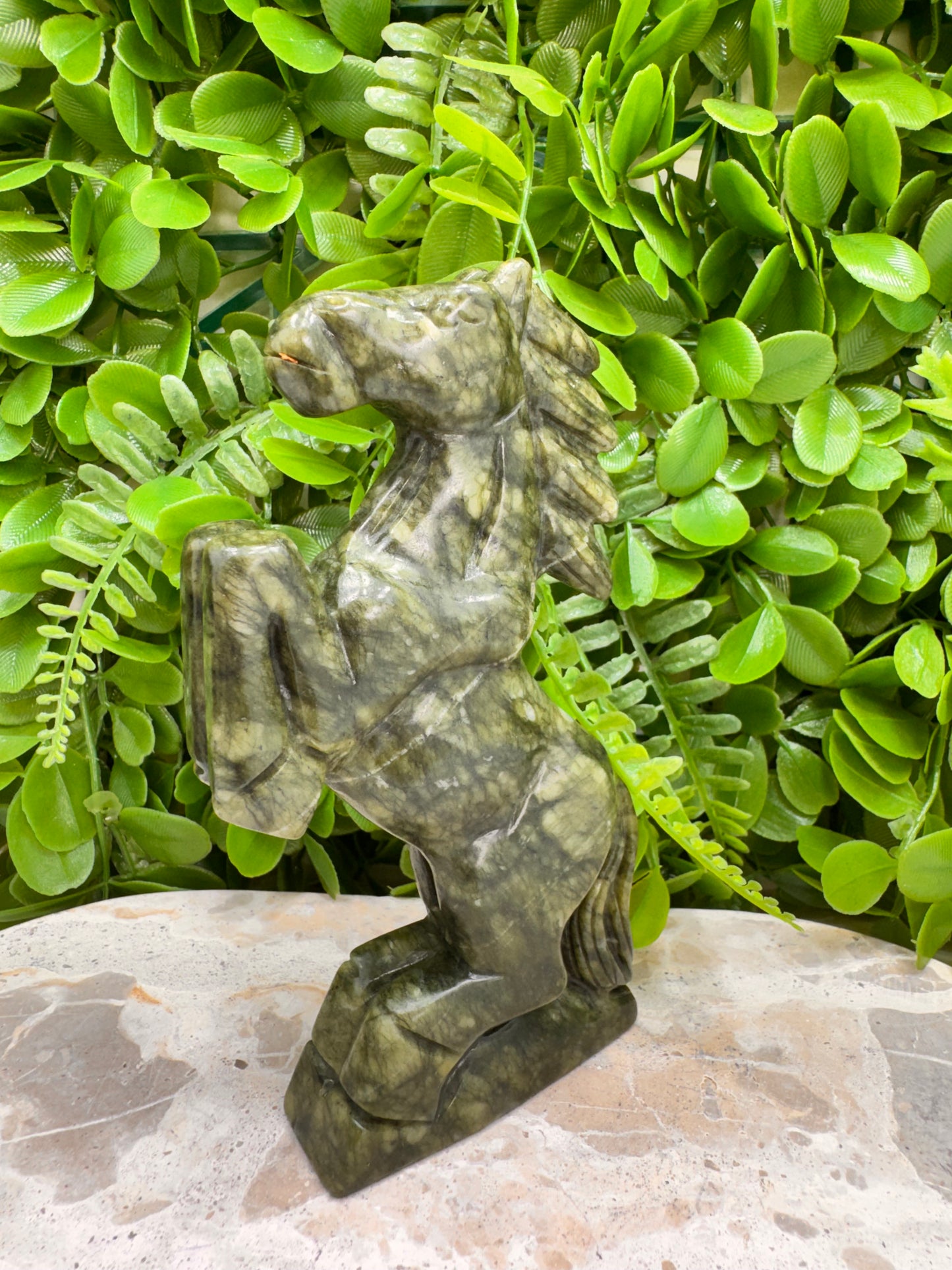 Serpentine Horse 374g