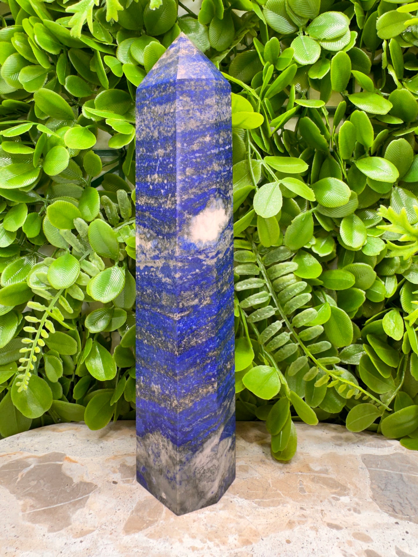 Lapis Lazuli Tower 830g