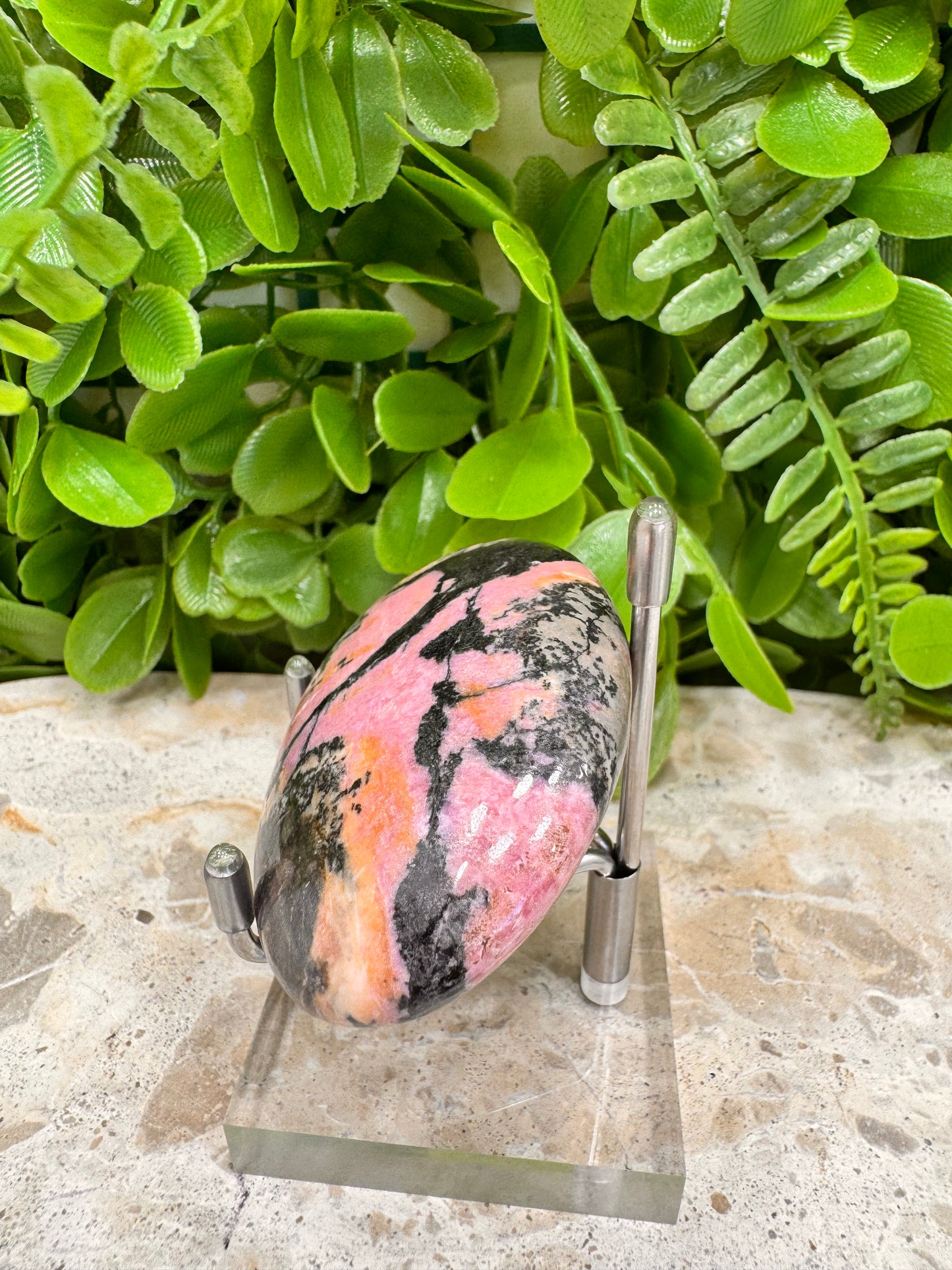 Rhodonite Palm Stone 130g