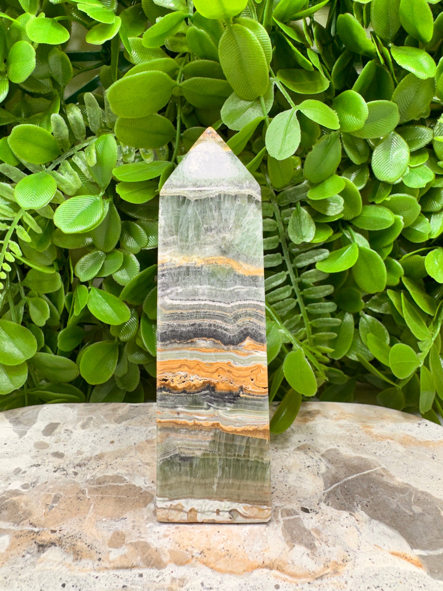 Emerald Kiwi Calcite Tower 418g