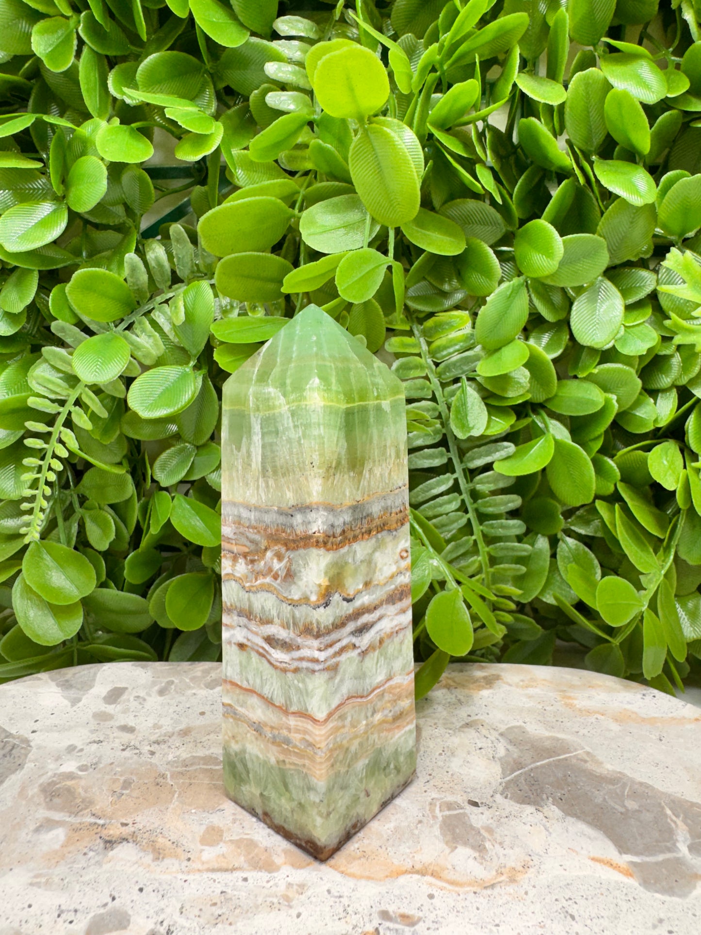 Emerald Kiwi Calcite Tower 356g