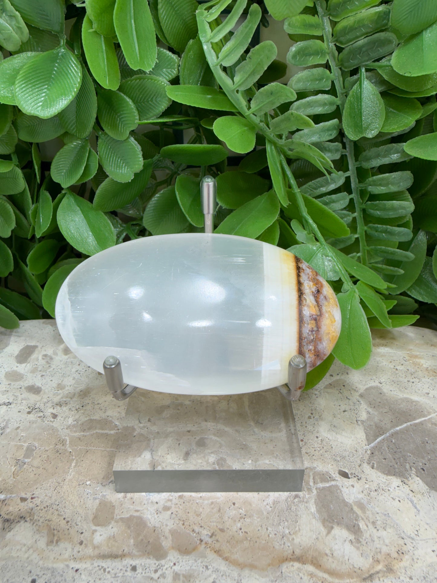 Dendritic Silky White Calcite Palm Stone 96g