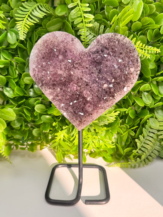 Amethyst Dendritic Heart on Stand 1600g