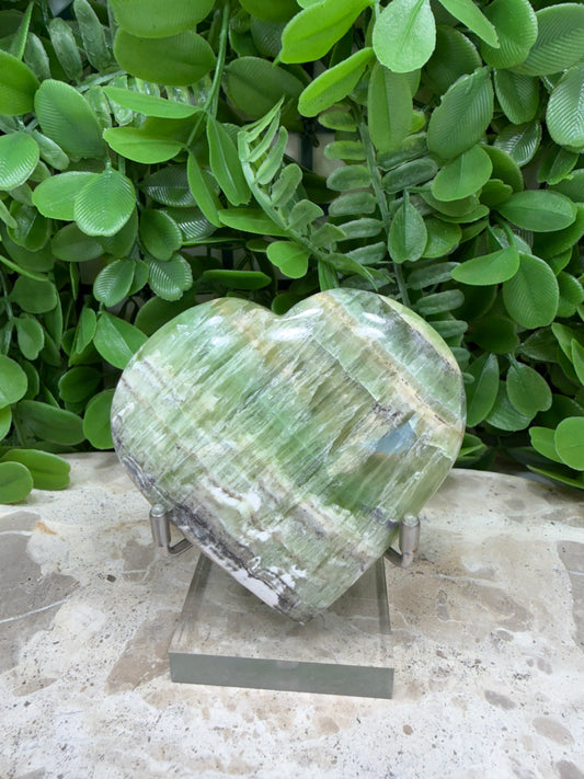 Emerald Kiwi Calcite Heart 188g