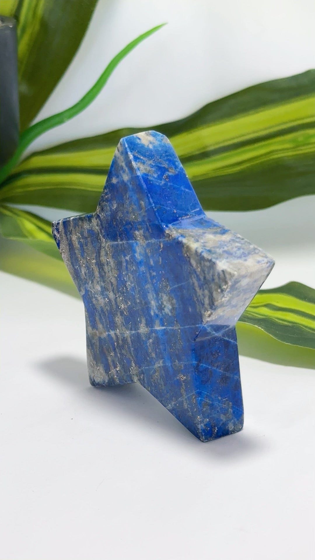 Lapis Lazuli Star 158g