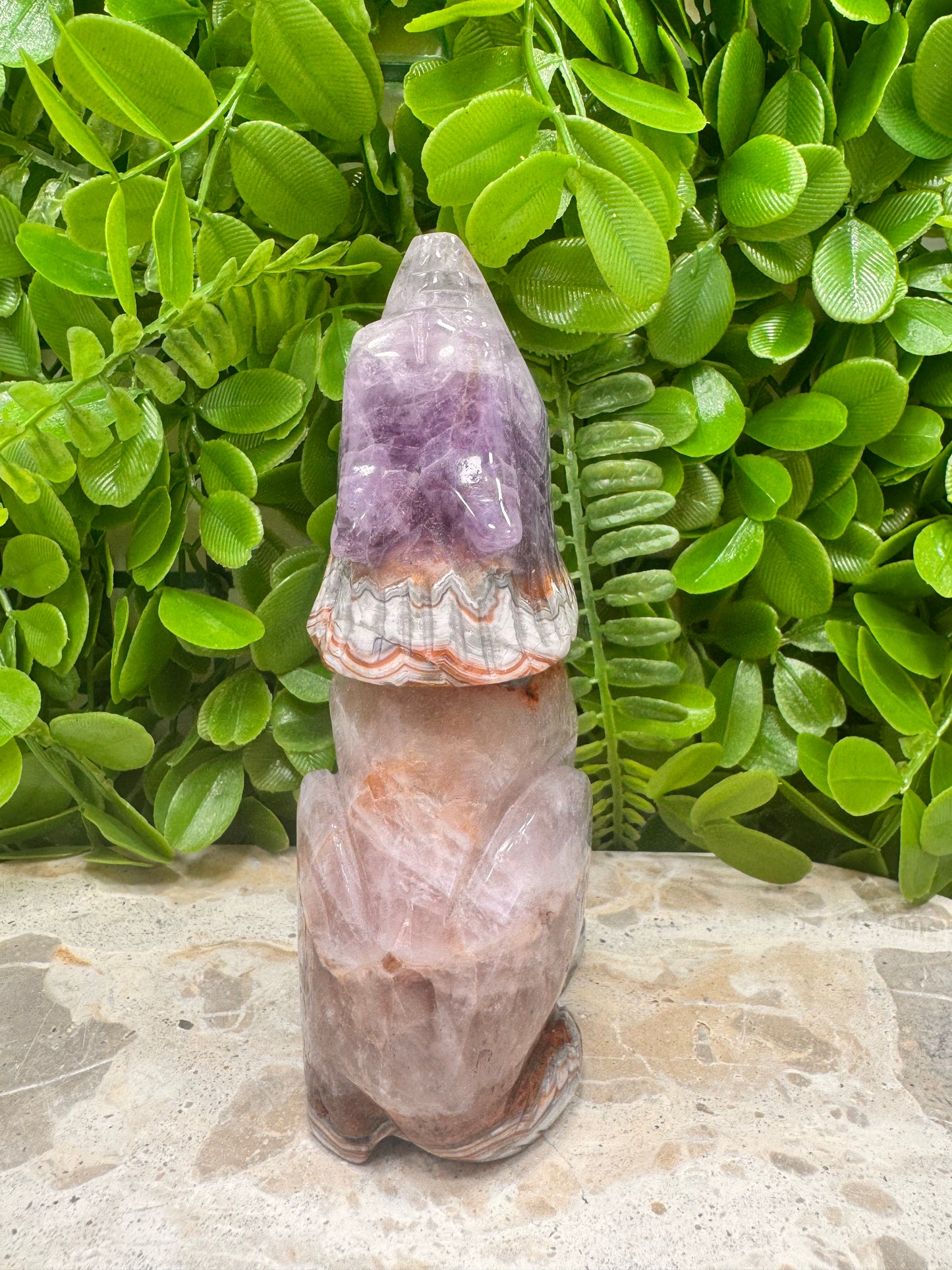 Amethyst/Mexican Agate Wolf 480g