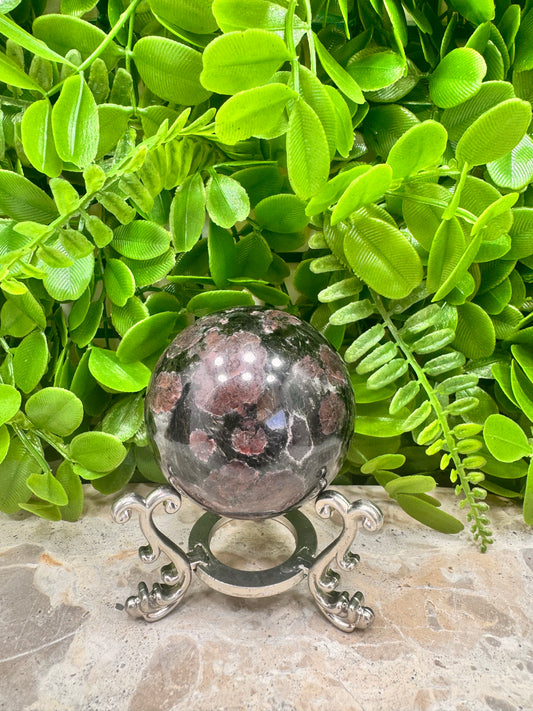 Garnet Sphere 348g