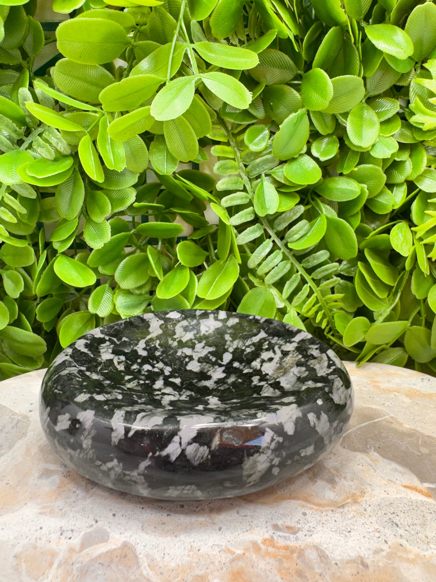 Mystic Merlinite Bowl 716g