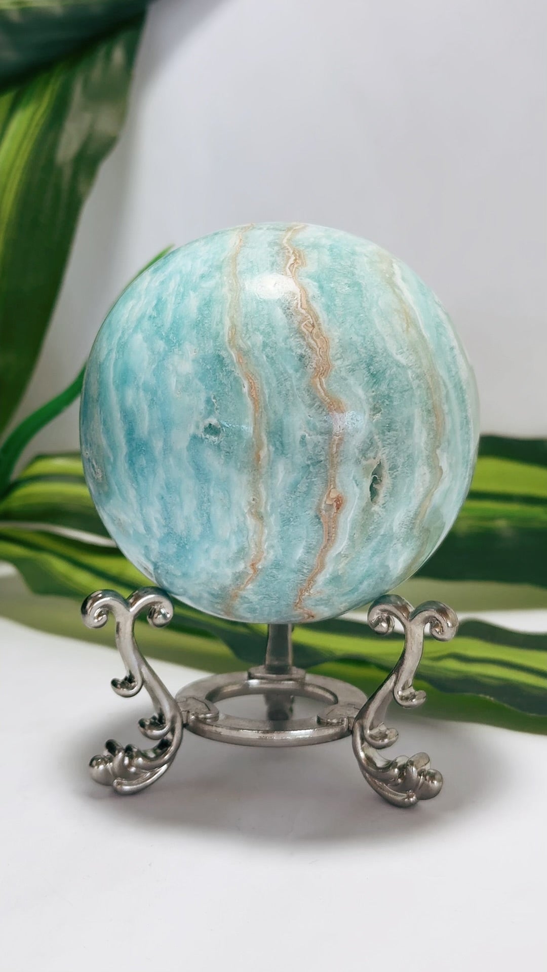 Aragonite Sphere 720g
