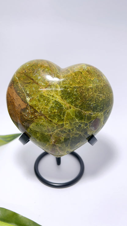 Green Opal Heart 620g
