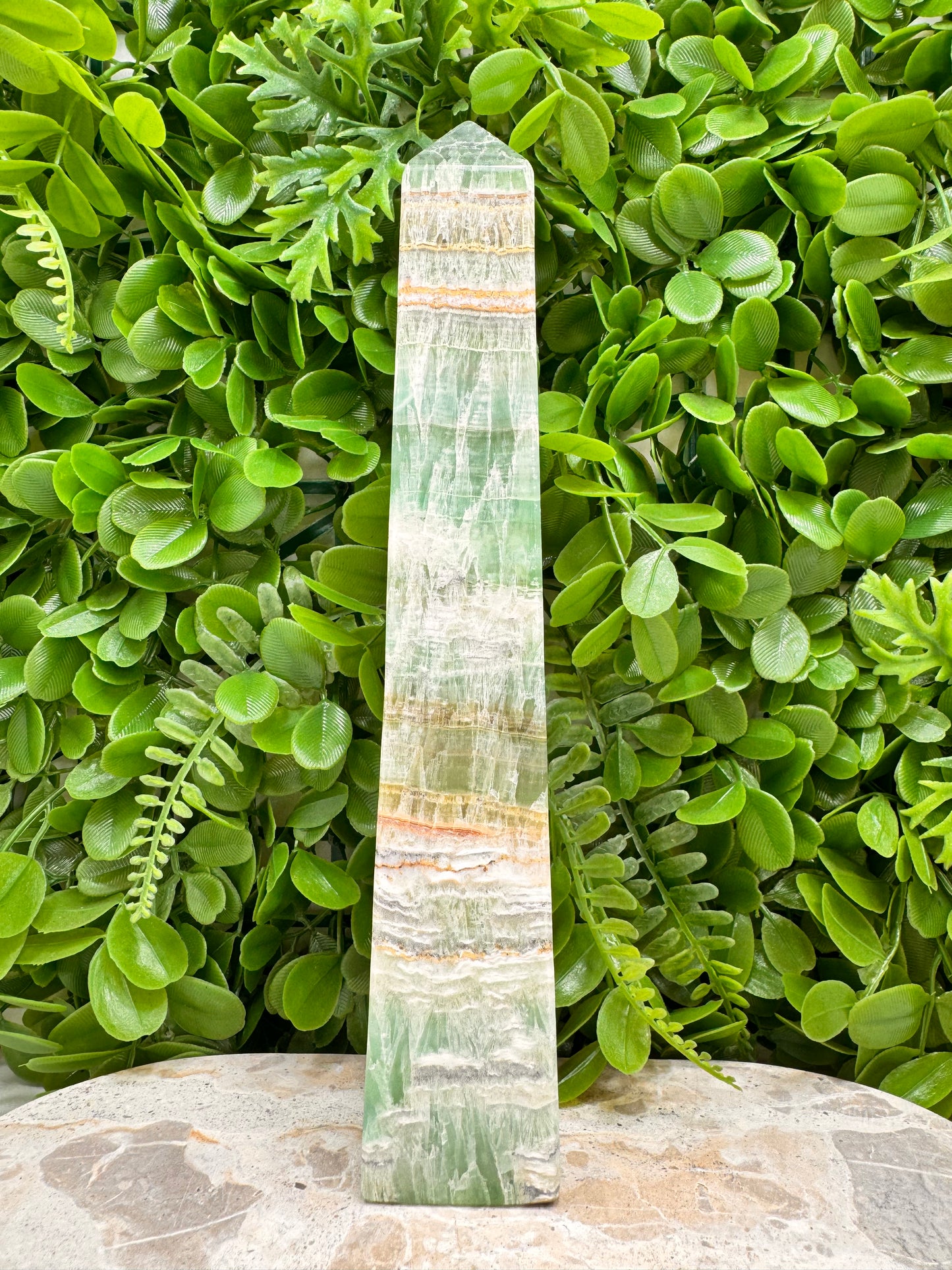 Emerald Kiwi Calcite Tower 960g