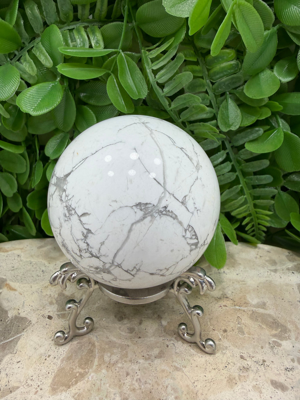 Howlite Sphere | Calm • Patience • Balance