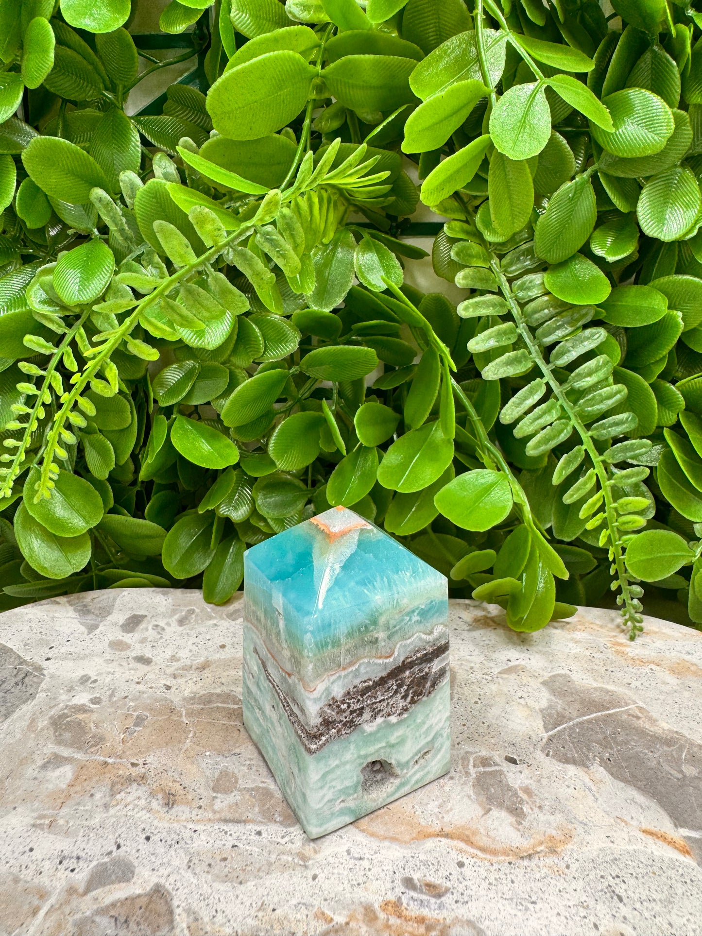 Aragonite Point 176g