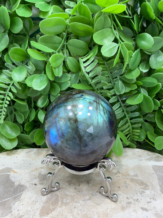 Labradorite Sphere | Protection • Intuition • Transformation