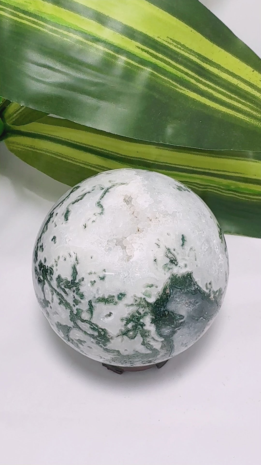 Moss Agate Sphere 660g