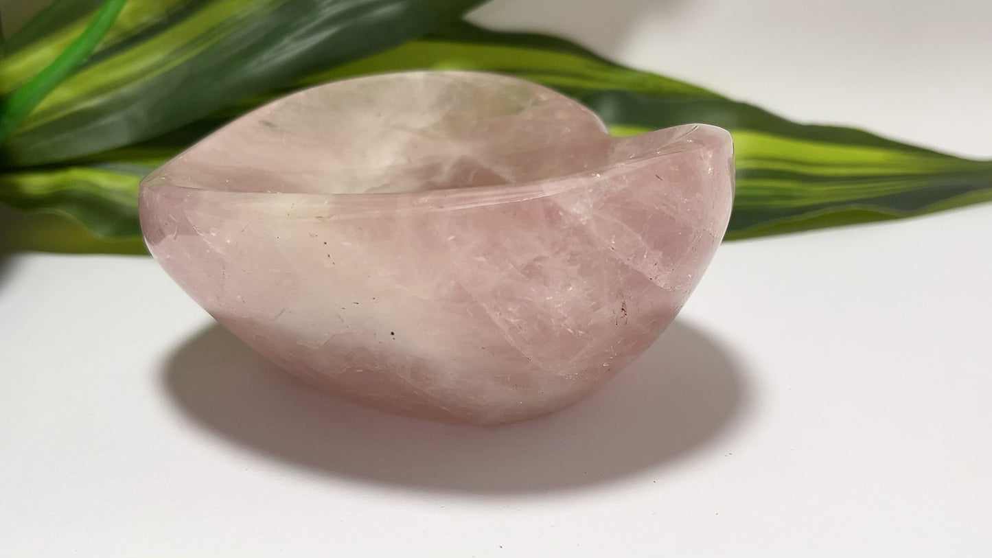 Rose Quartz Heart Bowl 522g