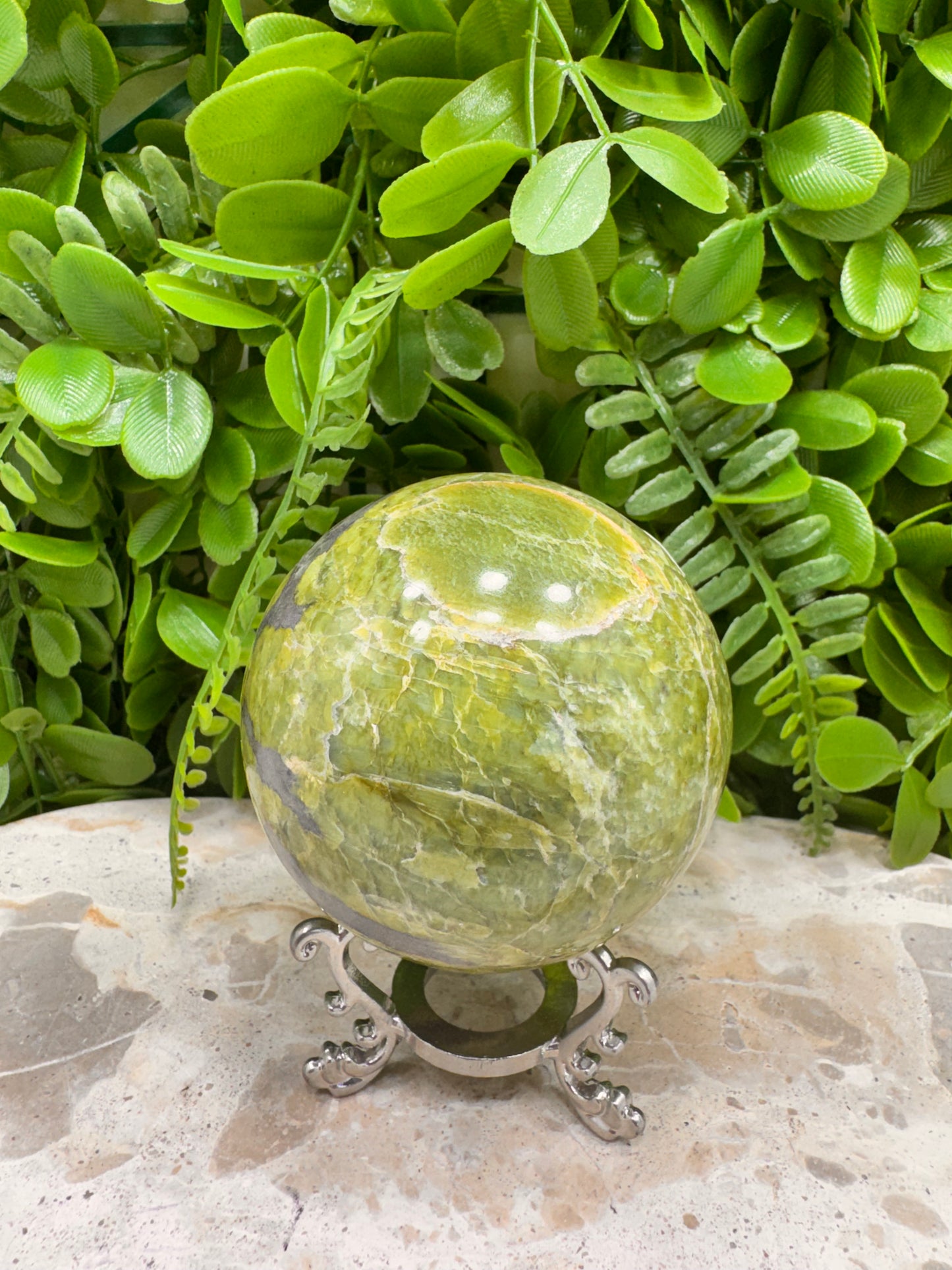 Tremolite Sphere 454g