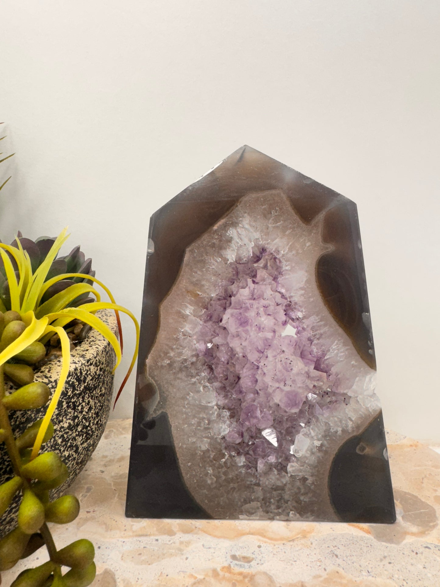 Agate/Amethyst Freeform 638g