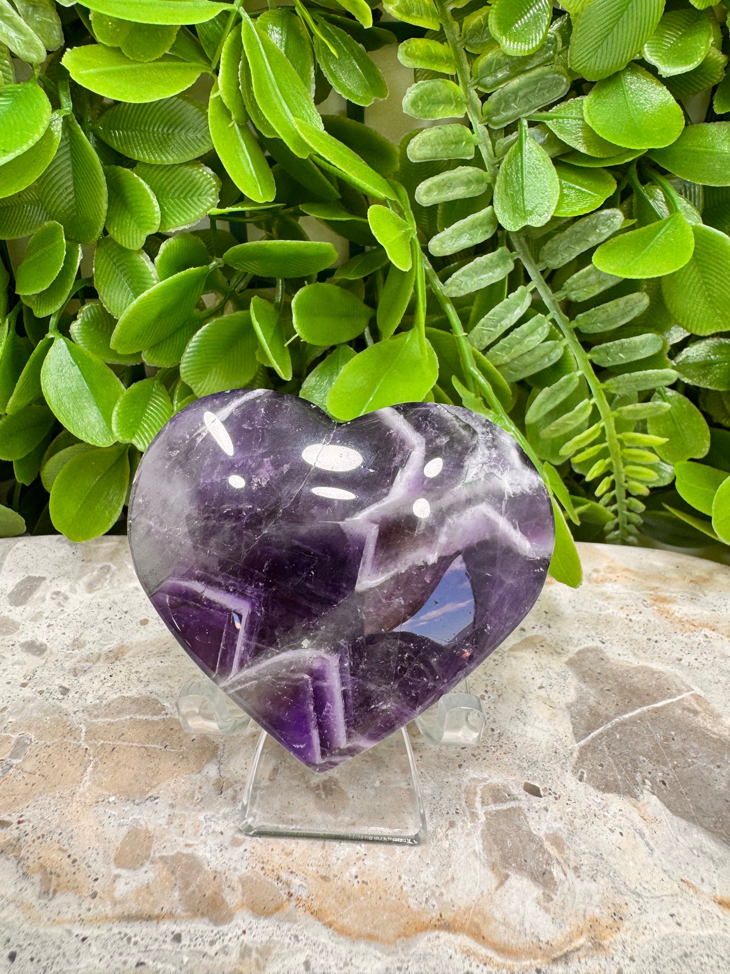 Chevron Amethyst Heart 132g