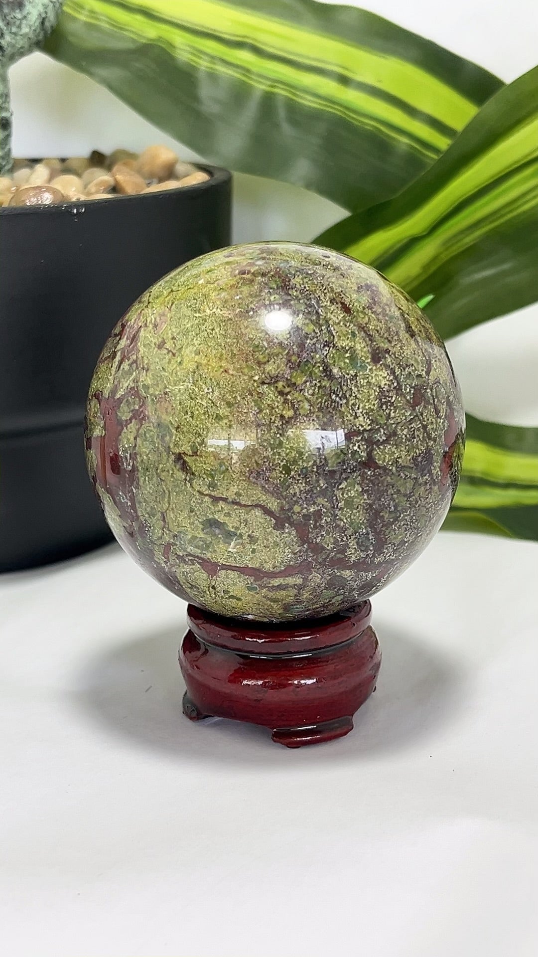 Dragon Blood Sphere 624g