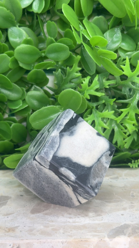 Shell Jasper Cube 340g