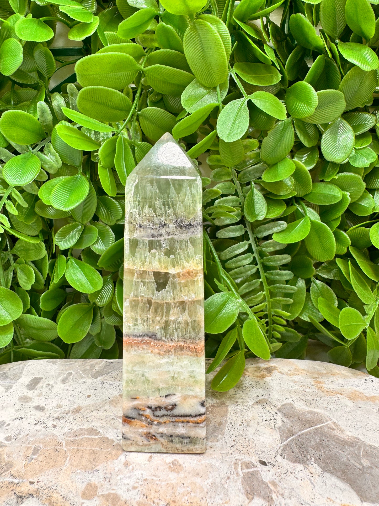 Emerald Kiwi Calcite Tower 300g