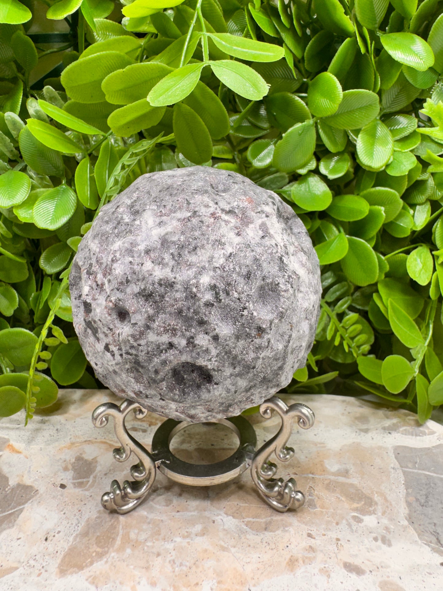 Yooperlite Moon Sphere UV 728g