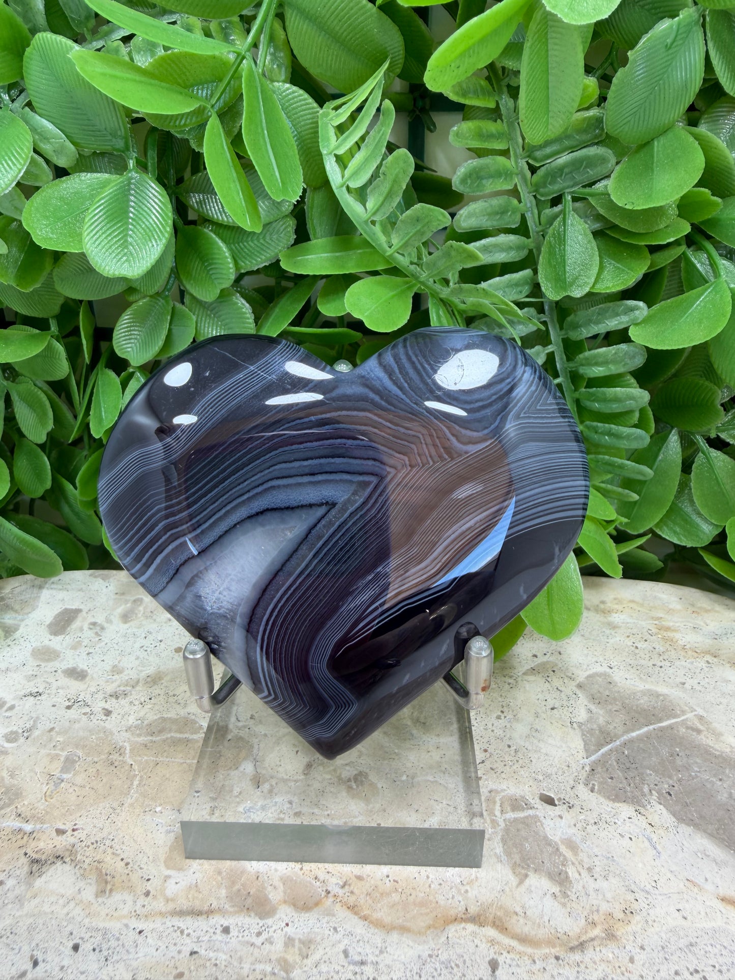 Black Banded Onyx Heart 172g