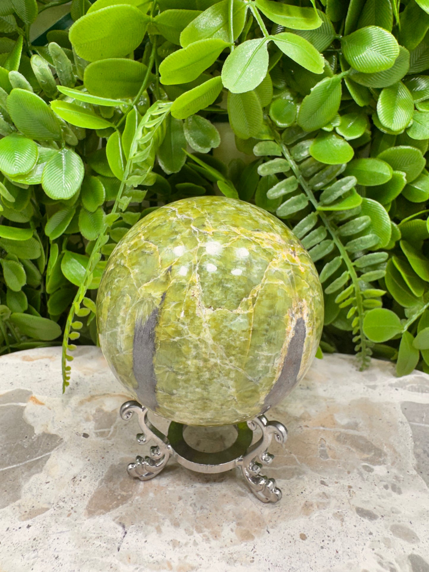 Tremolite Sphere 454g