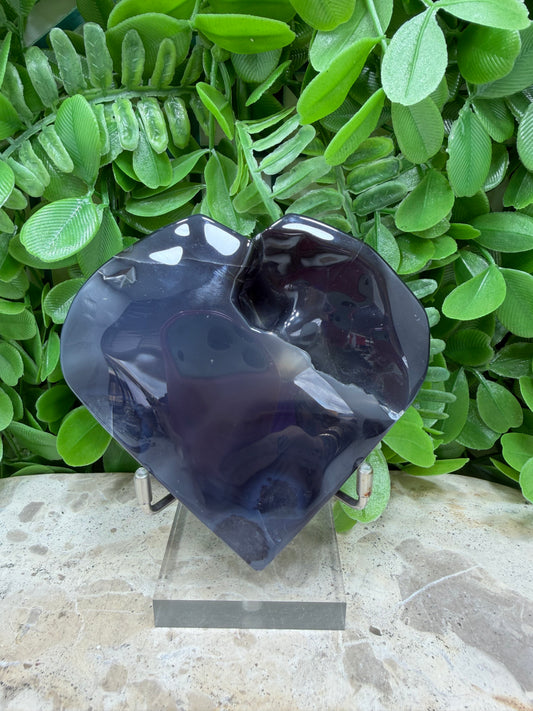 Volcanic Agate UV Heart 250g