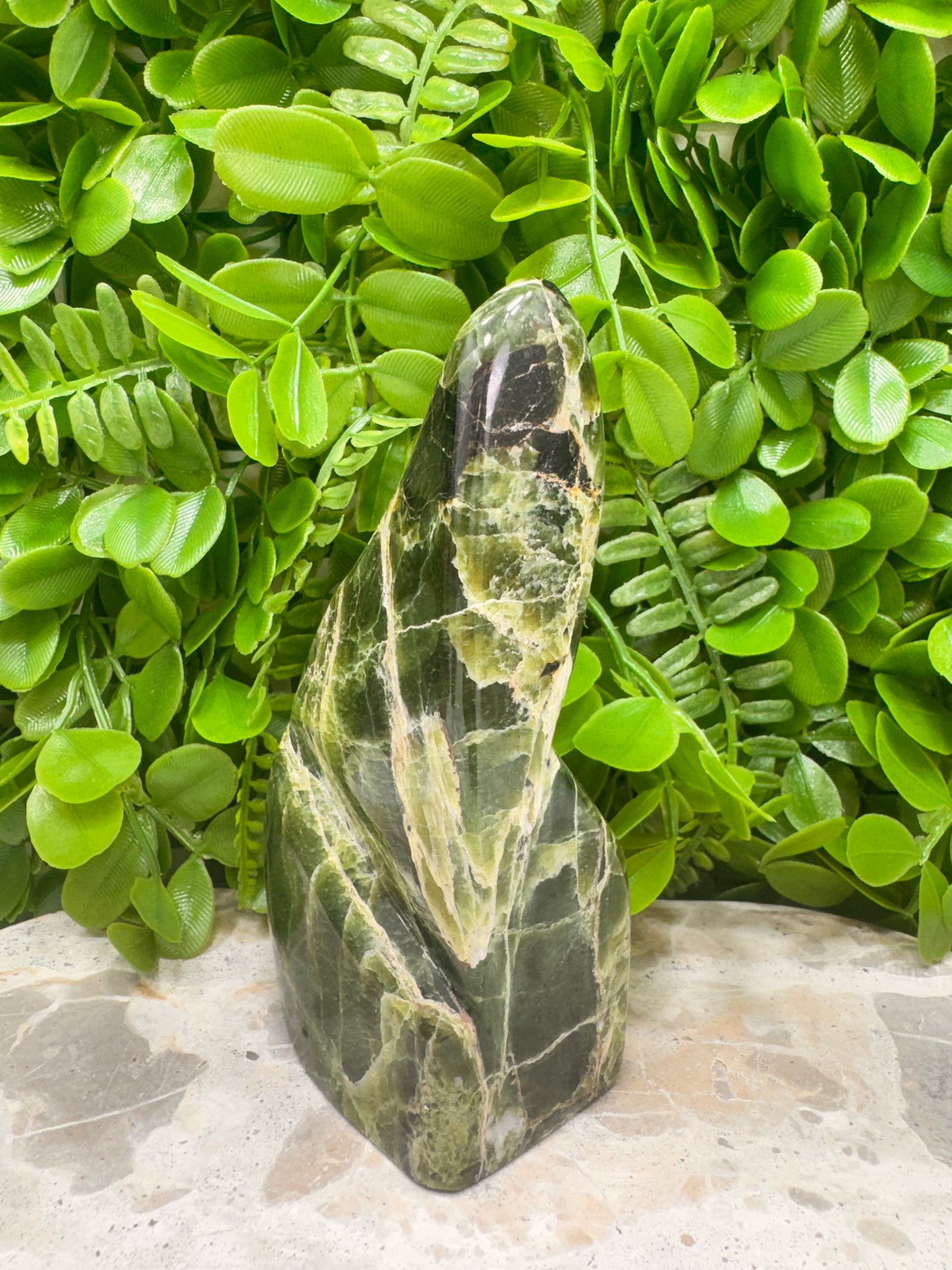 Tremolite Freeform 662g