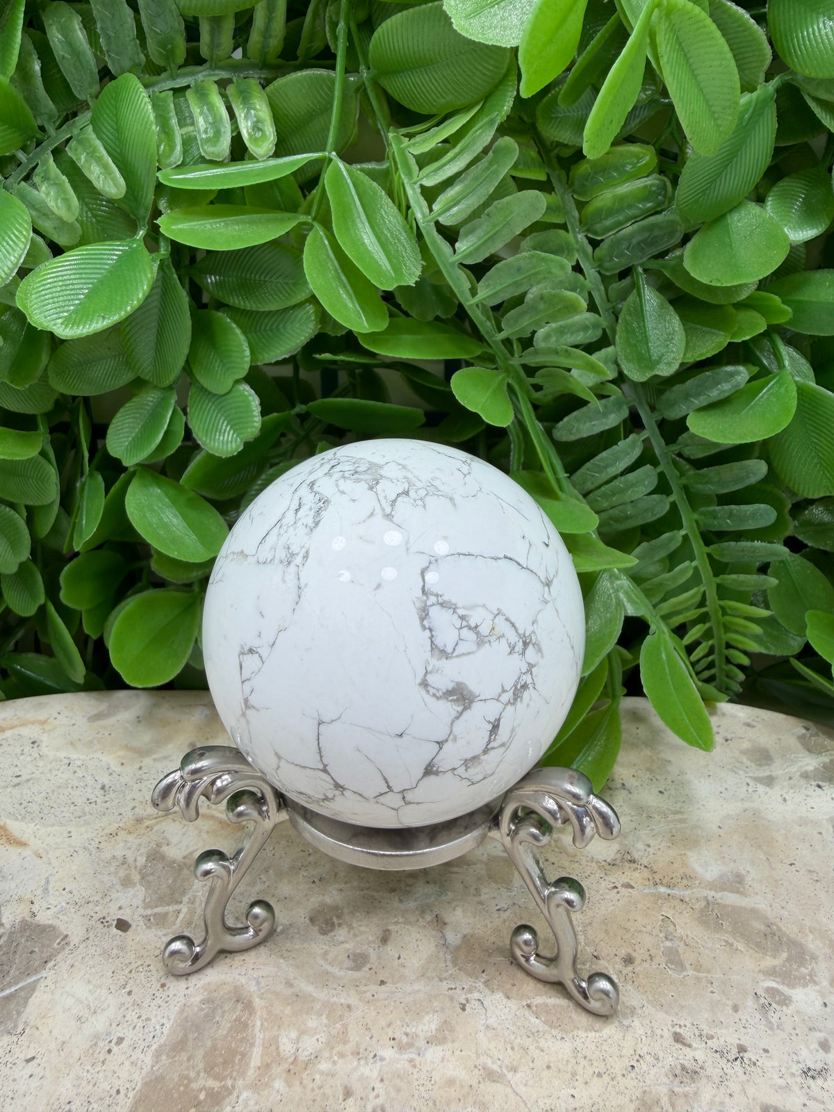 Howlite Sphere | Calm • Patience • Balance