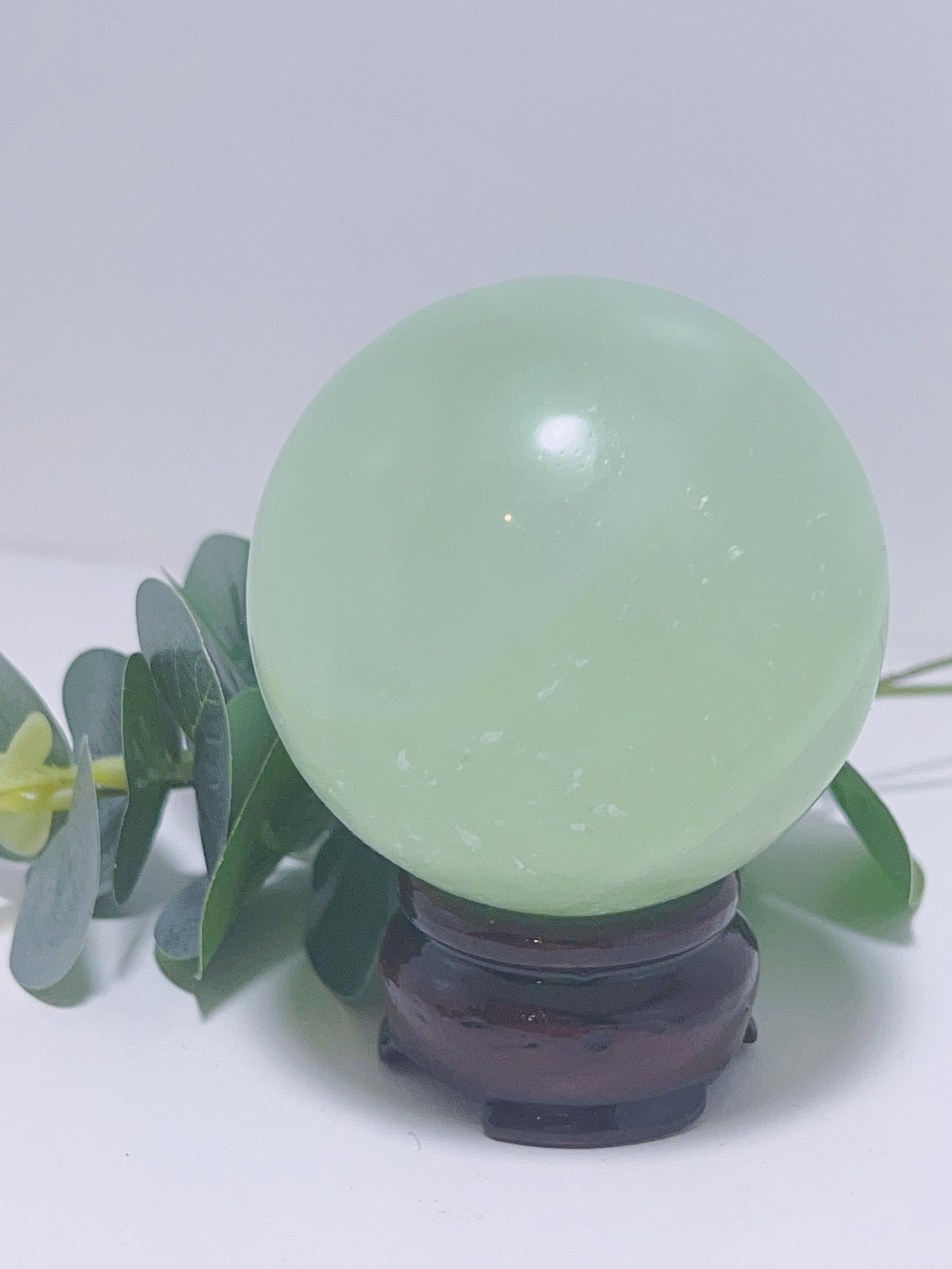 Pistachio Sphere 412G